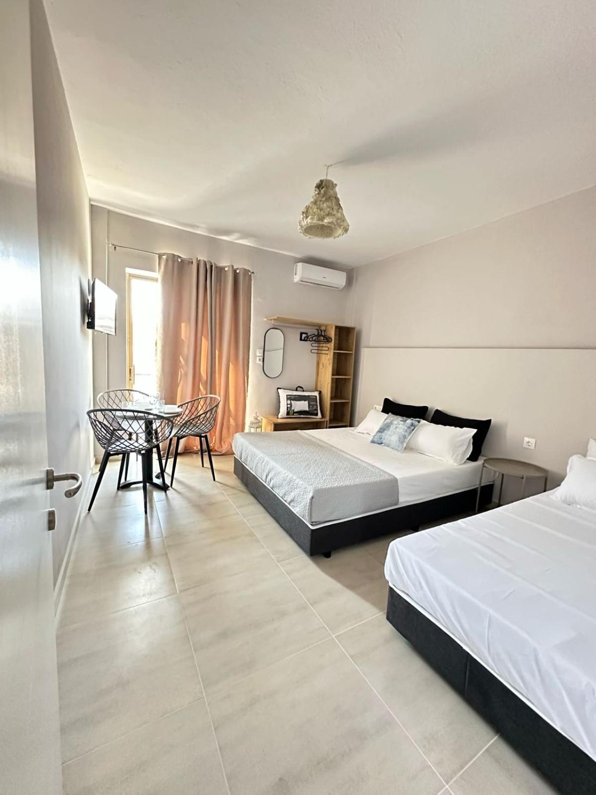 Room Nine 9 Beachfront Apartments Nea Kallikrateia Esterno foto