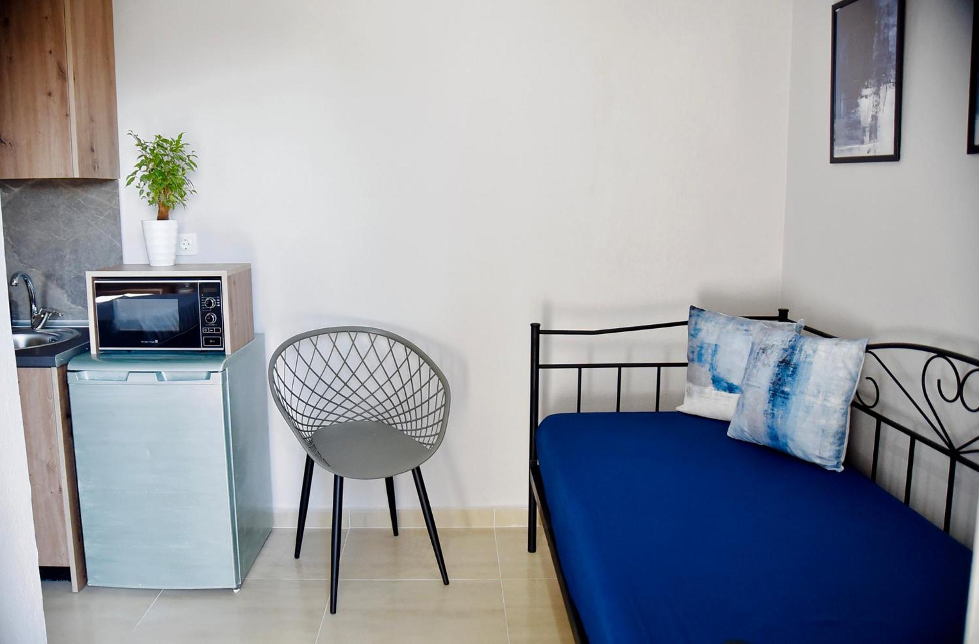 Room Nine 9 Beachfront Apartments Nea Kallikrateia Esterno foto