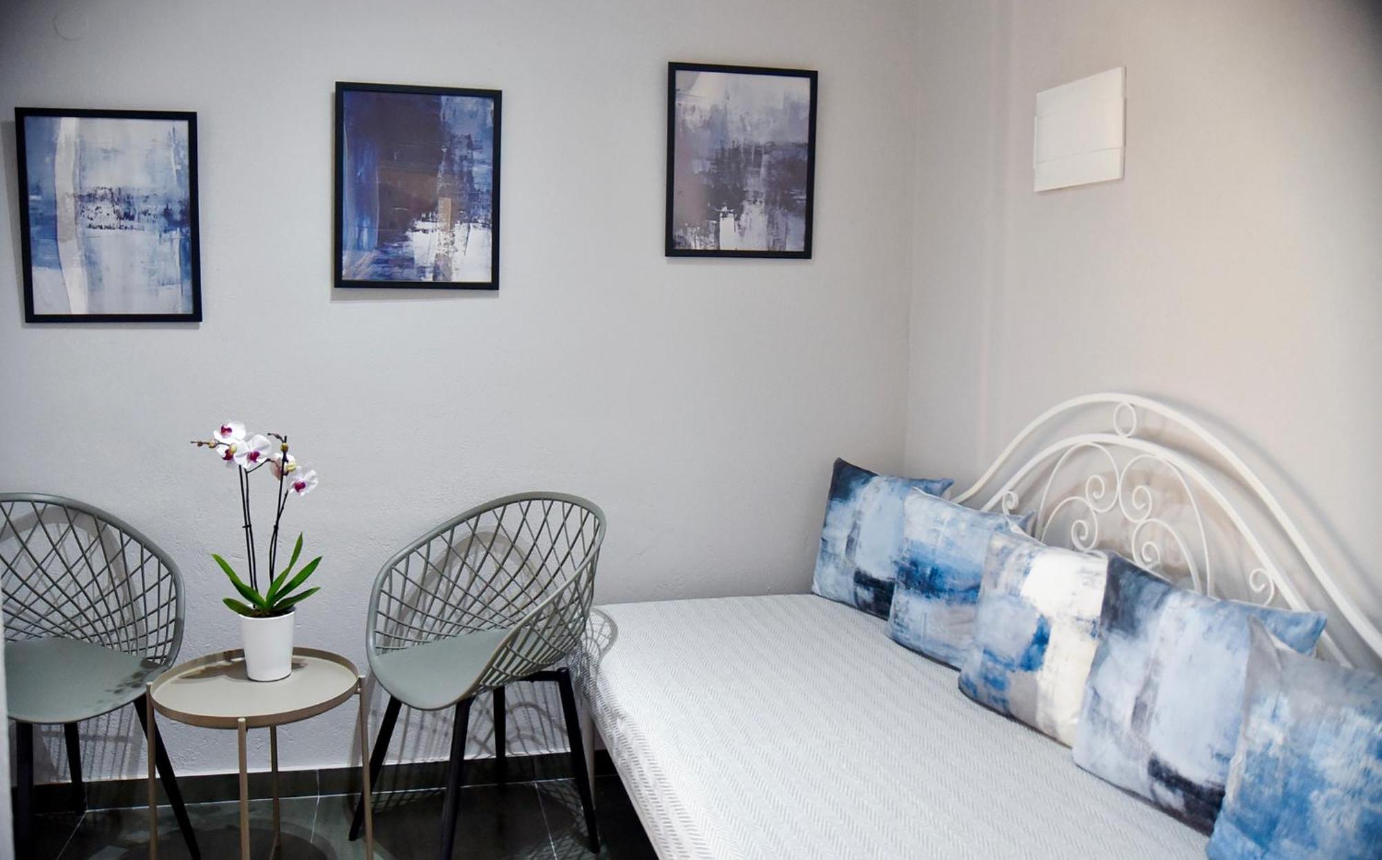 Room Nine 9 Beachfront Apartments Nea Kallikrateia Esterno foto