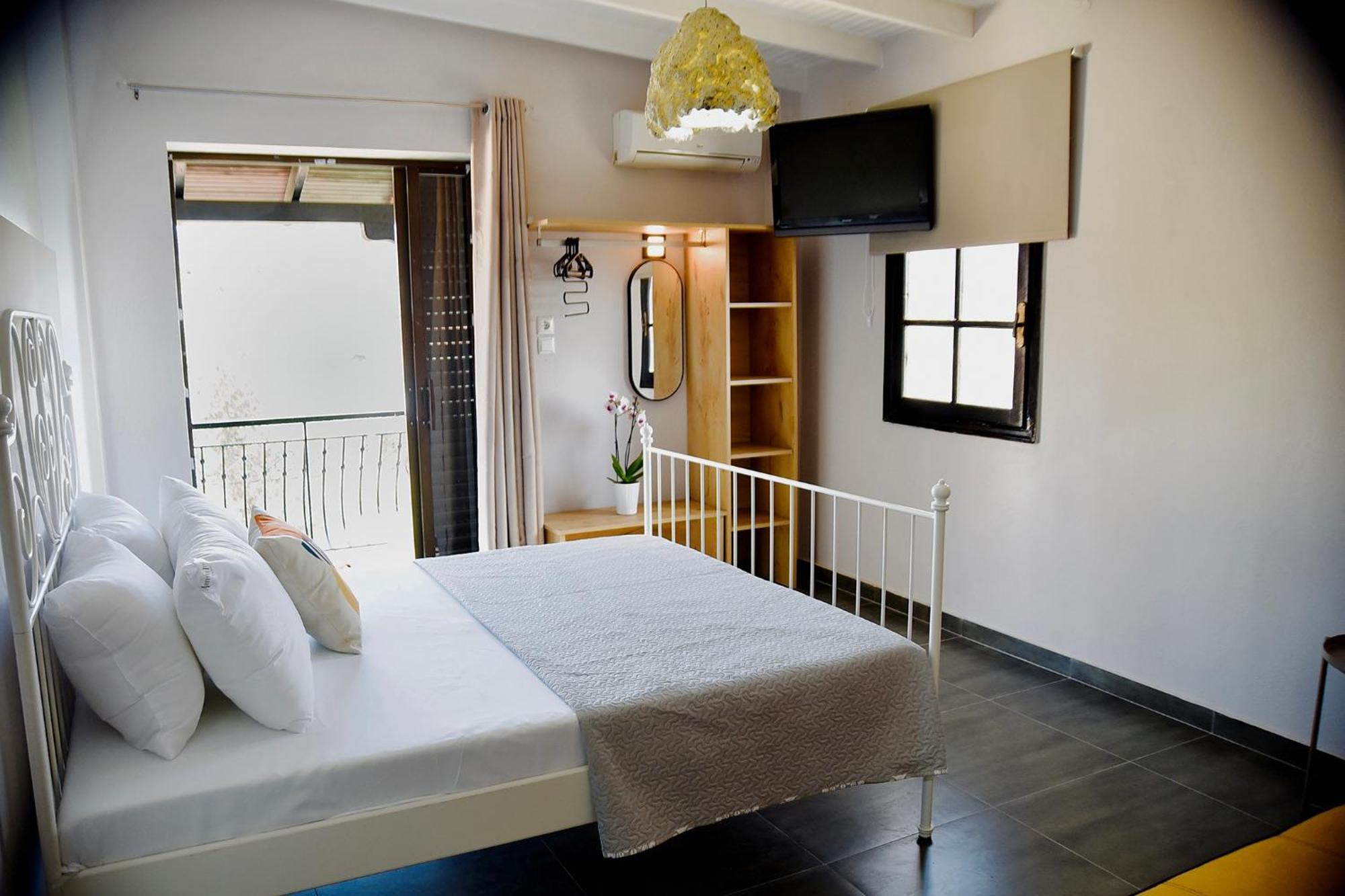 Room Nine 9 Beachfront Apartments Nea Kallikrateia Esterno foto