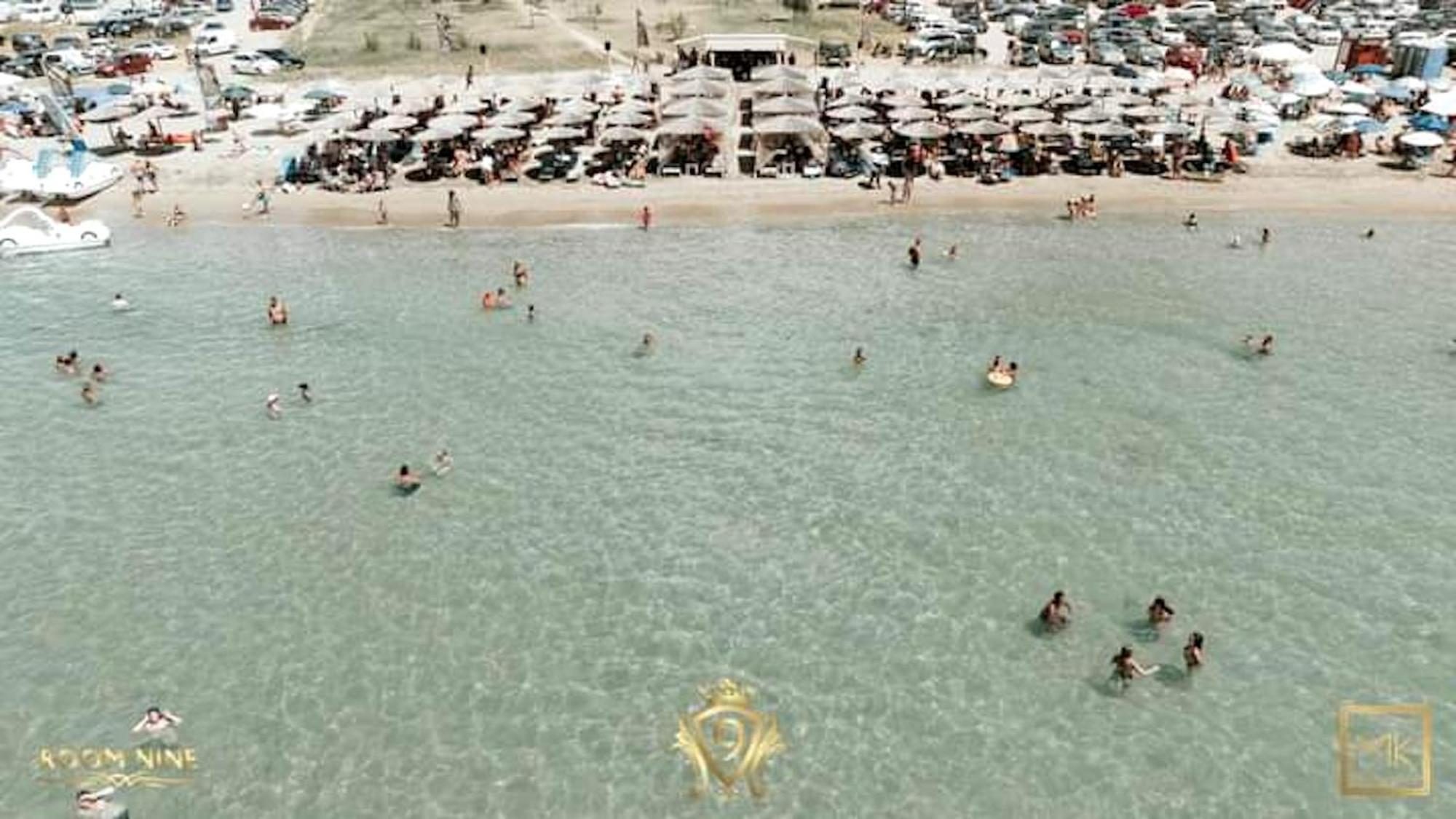 Room Nine 9 Beachfront Apartments Nea Kallikrateia Esterno foto