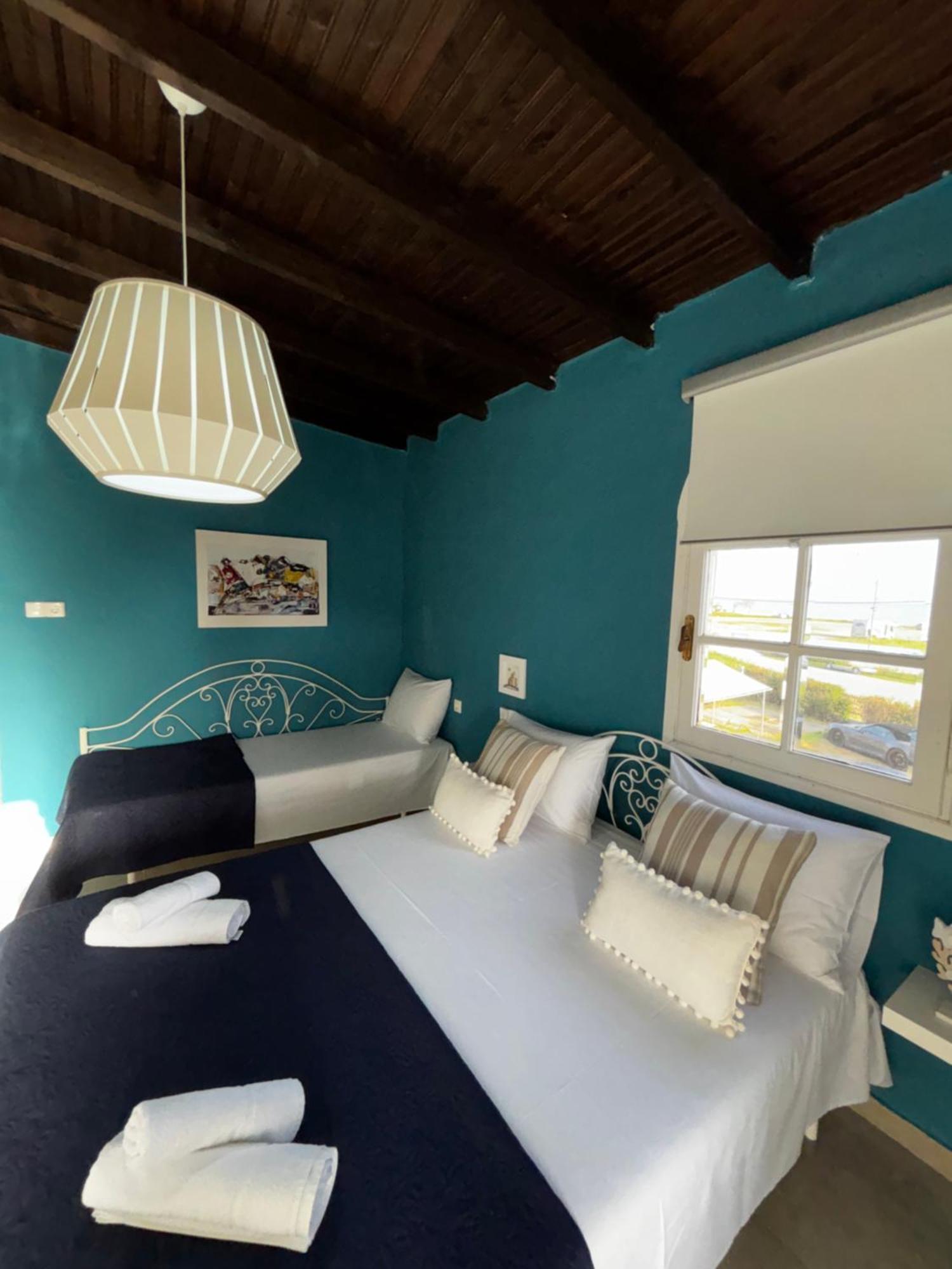 Room Nine 9 Beachfront Apartments Nea Kallikrateia Esterno foto